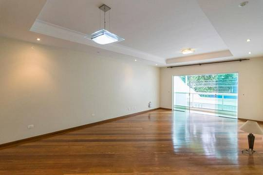 #J18277 - Sobrado para Locação em Santo André - SP